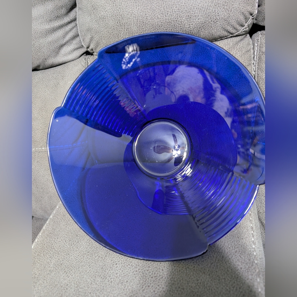 Elegant Cobalt Blue Glass Bowl - Picture 2 of 5